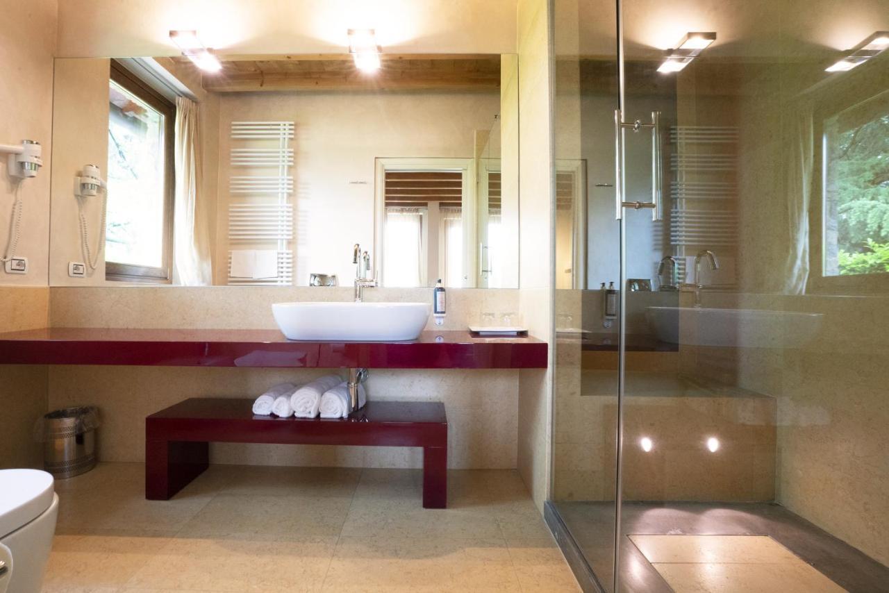 Il Borgo - 1711 Luxury Guest House Arlate Exterior photo
