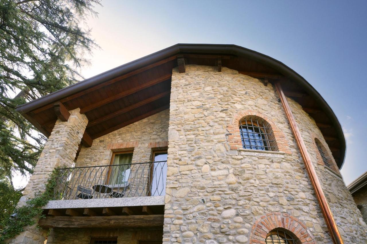 Il Borgo - 1711 Luxury Guest House Arlate Exterior photo