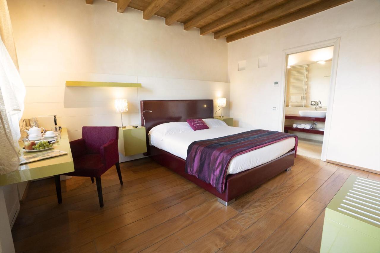 Il Borgo - 1711 Luxury Guest House Arlate Exterior photo